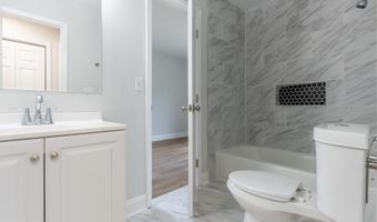 12491 CLINTON HEIGHTS Dr, Ashland, VA 23005