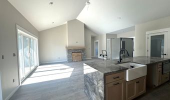 1236 Lighthouse Ln, Brookings, OR 97415