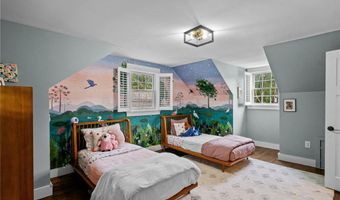 7 Lee Rd, Barrington, RI 02806