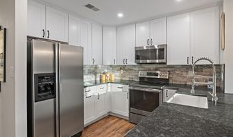 14 SPA CREEK Lndg B1, Annapolis, MD 21403