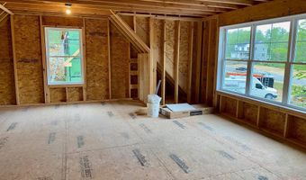 47 Woodbrey Ln, Standish, ME 04084