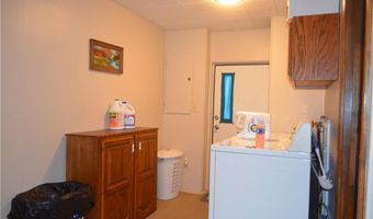 24 W 2nd St, Adrian, MO 64720