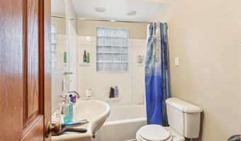 2116-2118 Chautauqua Pkwy, Des Moines, IA 50314