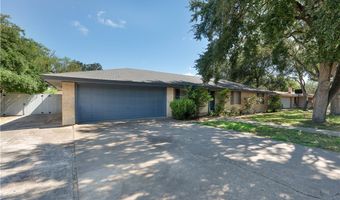 709 Lincoln St, Alice, TX 78332