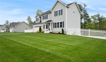 13 Minglewood Dr, Coventry, RI 02816