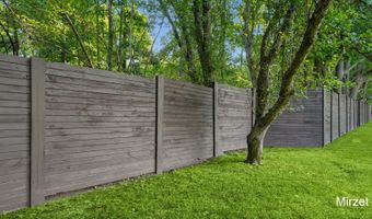 5220 Canyon River Dr NE, Ada, MI 49301