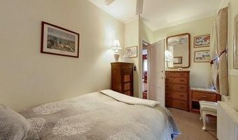 616 Thames St 1, Newport, RI 02840