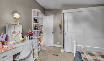 14952 S BLUE VISTA Dr, Oregon City, OR 97045