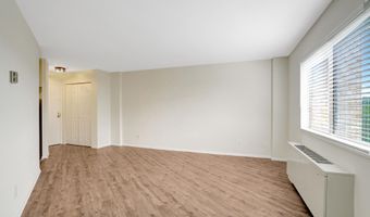 5340 HOLMES RUN Pkwy 516, Alexandria, VA 22304