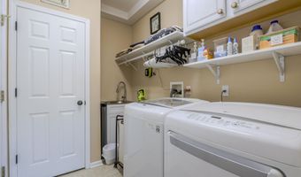 24 Orsaf Ln, Bayville, NJ 08721