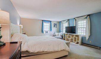19 Winterberry Dr, Amherst, NH 03031