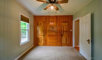 37 Euclid Dr, Athens, OH 45701