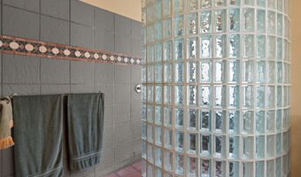 650 BARNETT Rd, Bosque Farms, NM 87068