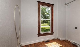 131 W Main St, Adrian, MO 64720