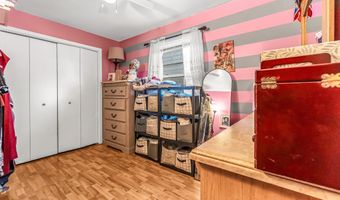 35 Kent Ave, Bridgeport, CT 06610