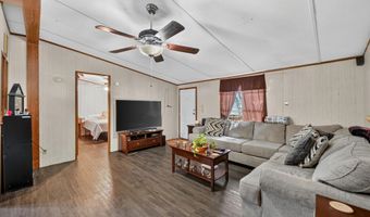 1103 Burnett Blvd, Alvarado, TX 76009