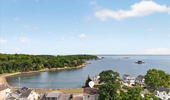 284 Shore Dr, Branford, CT 06405