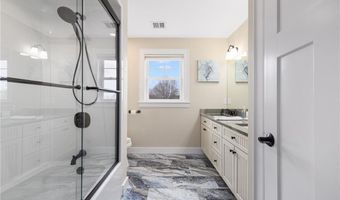 81 S Pier Rd, Narragansett, RI 02882