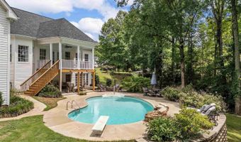 379 Shallowford Dr, Boiling Springs, SC 29316