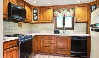 382 Quinn St, Naugatuck, CT 06770