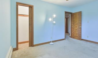 55 Epping St, Raymond, NH 03077