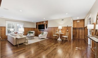 698 BEACH Ave, Atlantic Beach, FL 32233