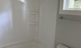 1 Freeport Ln, Asheville, NC 28806