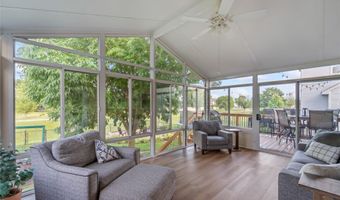 410 Oakwood Ct, Altoona, IA 50009