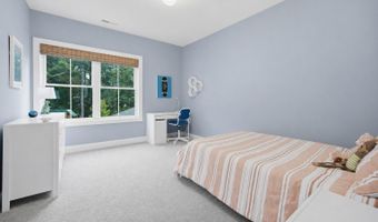 43 Oak Ridge Dr, Avon, CT 06001