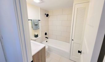 176 S Scott St, Adrian, MI 49221