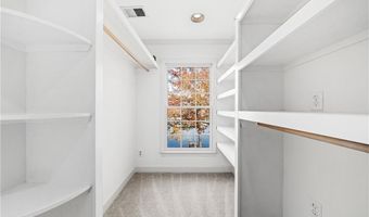 135 Staghound Ct, Alpharetta, GA 30005