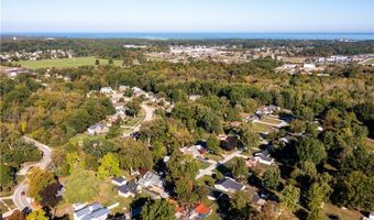 394 Long St, Amherst, OH 44001