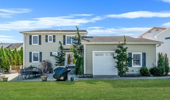 15 Foxcroft Rd, Albertson, NY 11507