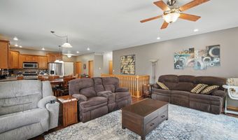 4942 Hemingway Dr, Ames, IA 50014