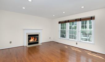 20752 LAPLUME, Ashburn, VA 20147