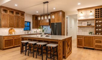 21054 E Country Club Rd, Brightwood, OR 97011