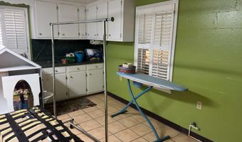 240 Whittle Cir, Ashburn, GA 31714