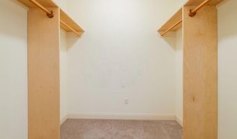 1026 Essex St, Bangor, ME 04401