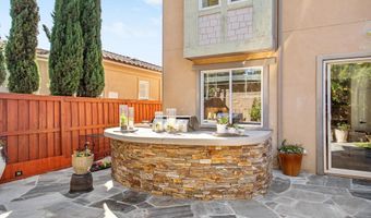 3749 Arapaho Pl, Carlsbad, CA 92010