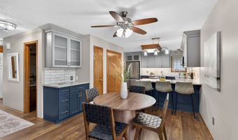 1618 5th Ave SW, Altoona, IA 50009