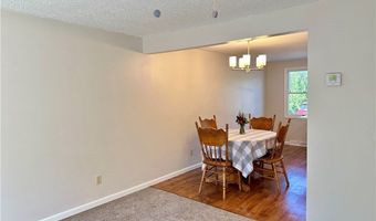 549 Burroughs Dr, Amherst, NY 14226