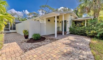18220 Elmwood Dr, Alva, FL 33920