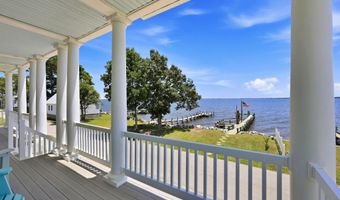481 River Rd, Arapahoe, NC 28510