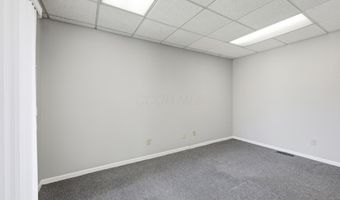 1287 Worthington Woods Blvd, Columbus, OH 43085