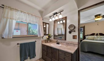 6710 Whispering Canyon Dr, Anderson, CA 96007