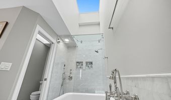 50 SEMINOLE LANDING Rd, Atlantic Beach, FL 32233