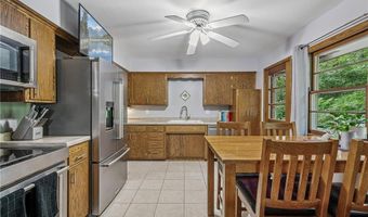109 Cimarron Ct, Apple Valley, MN 55124