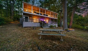 543 Long Shores Dr, Barrington, NH 03825