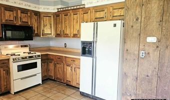 8526 SE 70th Ter, Baxter Springs, KS 66713