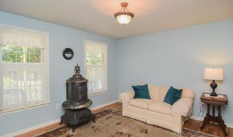 22 Sargent Rd, Brookline, NH 03033